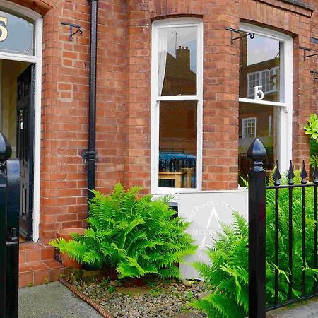 Alcuin Lodge Guest House York Exterior photo